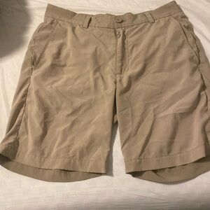 Vineyard vines khaki shorts like new